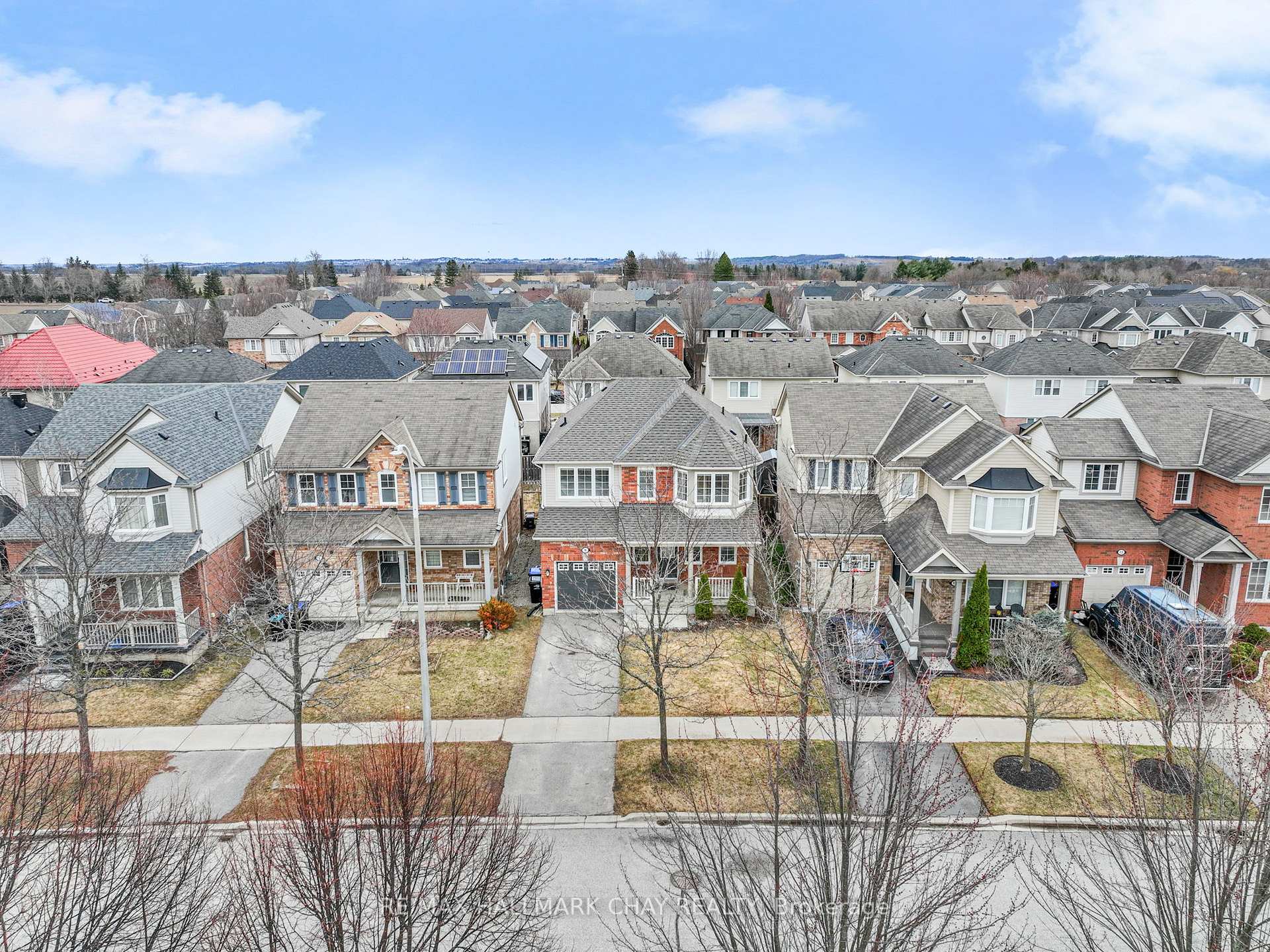 Photo 35 of 9 Kidd Crescent, New Tecumseth, Alliston — HOMEH