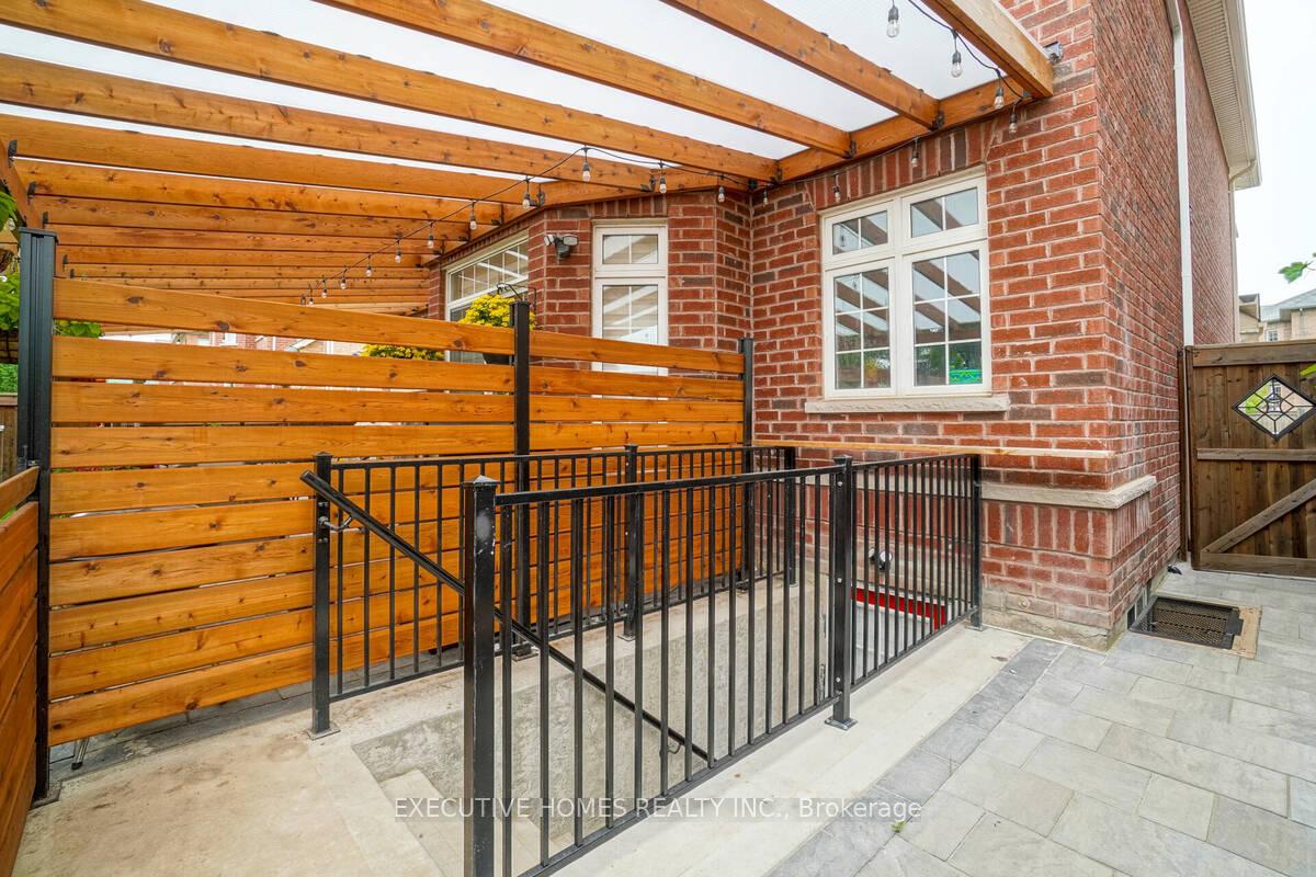 Photo 7 of 348 wrigglesworth Crescent N, Milton, Scott — HOMEH