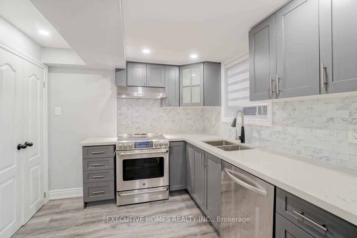 Photo 20 of 348 wrigglesworth Crescent N, Milton, Scott — HOMEH