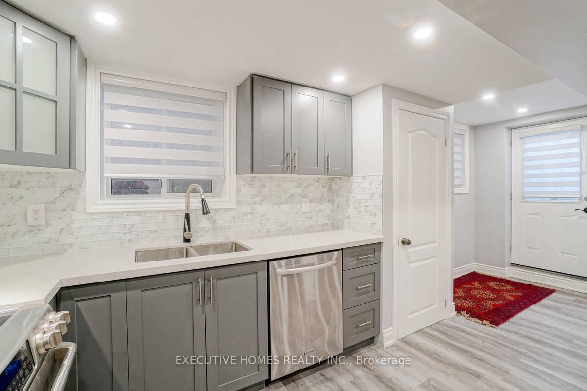Photo 21 of 348 wrigglesworth Crescent N, Milton, Scott — HOMEH