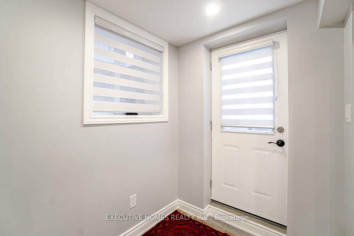 Photo 22 of 348 wrigglesworth Crescent N, Milton, Scott — HOMEH