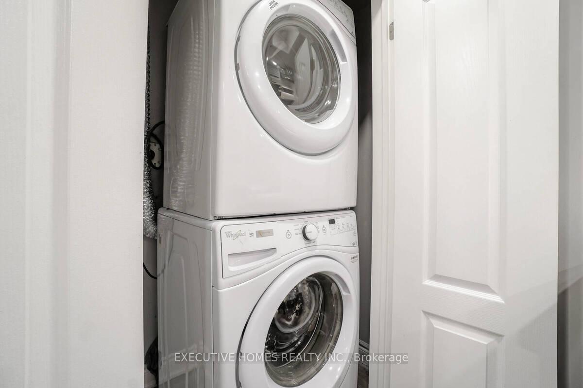 Photo 23 of 348 wrigglesworth Crescent N, Milton, Scott — HOMEH