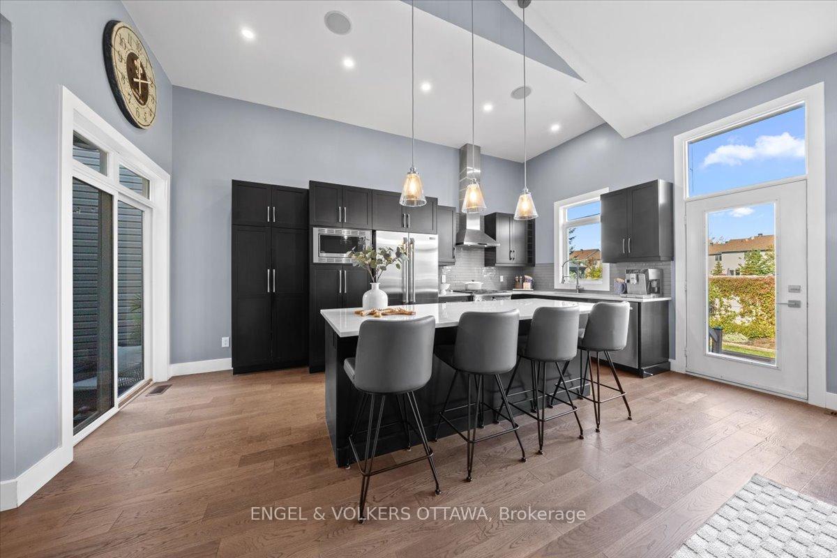 Photo 13 of 1003 Markwick Crescent, Ottawa, Notting Hill/Summerside — HOMEH