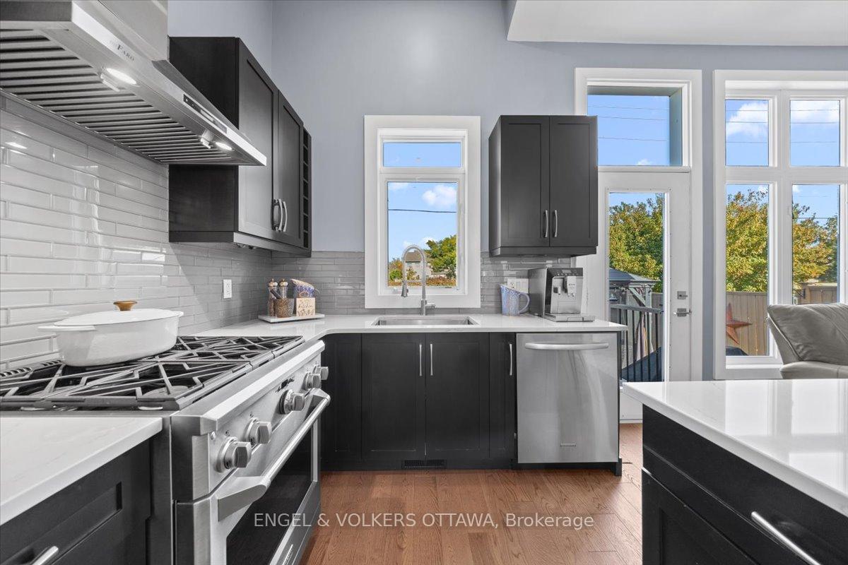 Photo 14 of 1003 Markwick Crescent, Ottawa, Notting Hill/Summerside — HOMEH