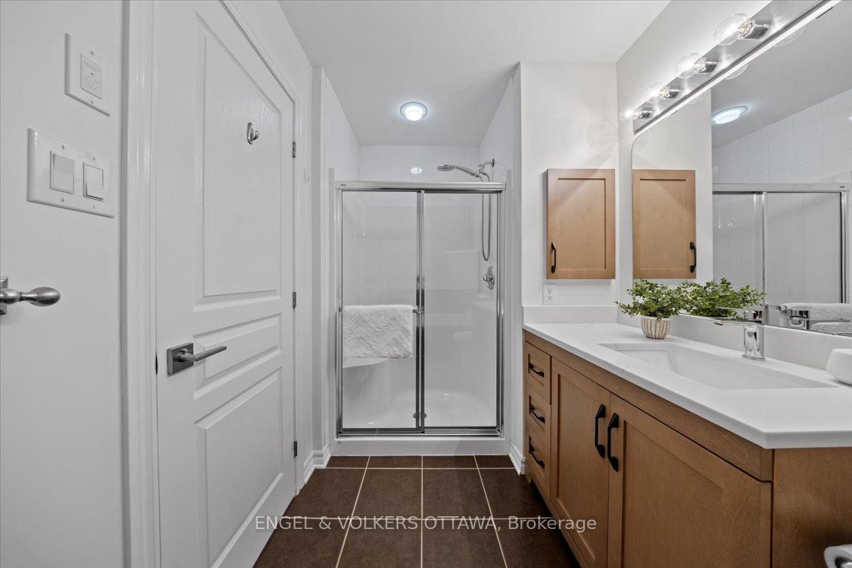 Photo 22 of 1003 Markwick Crescent, Ottawa, Notting Hill/Summerside — HOMEH