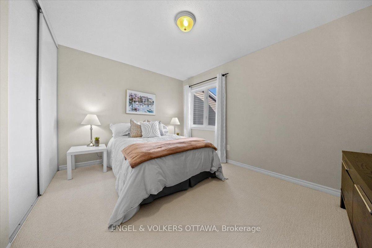 Photo 24 of 1003 Markwick Crescent, Ottawa, Notting Hill/Summerside — HOMEH