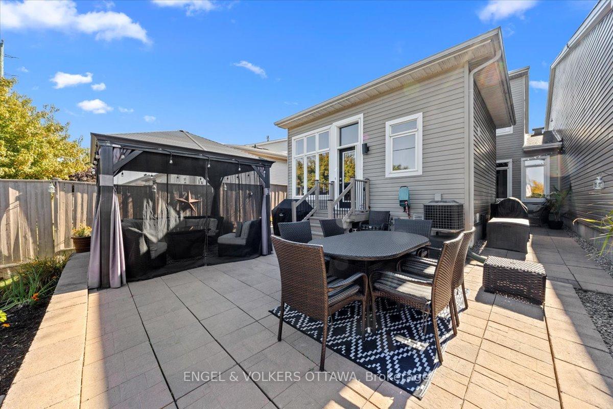 Photo 33 of 1003 Markwick Crescent, Ottawa, Notting Hill/Summerside — HOMEH