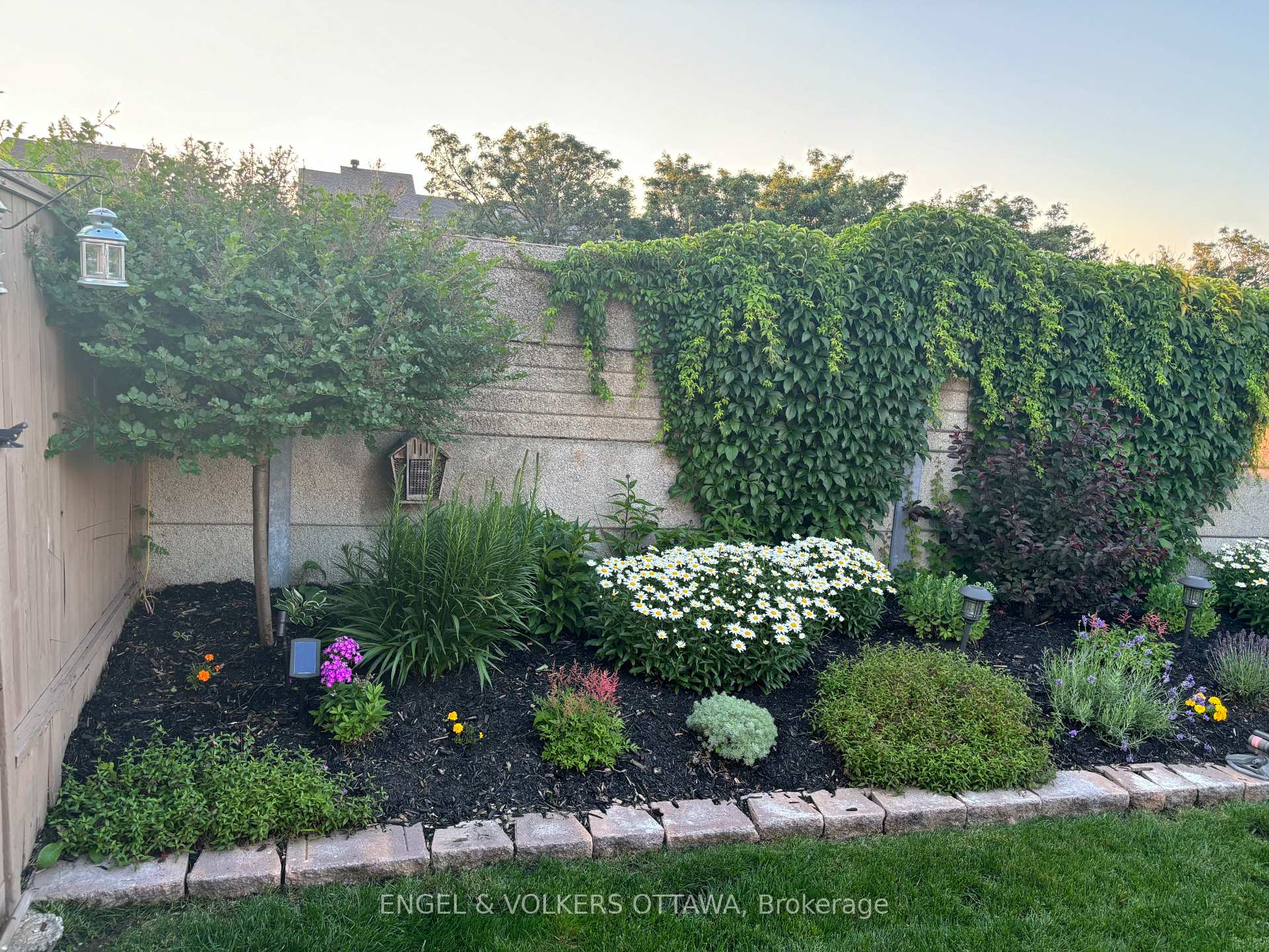 Photo 39 of 1003 Markwick Crescent, Ottawa, Notting Hill/Summerside — HOMEH