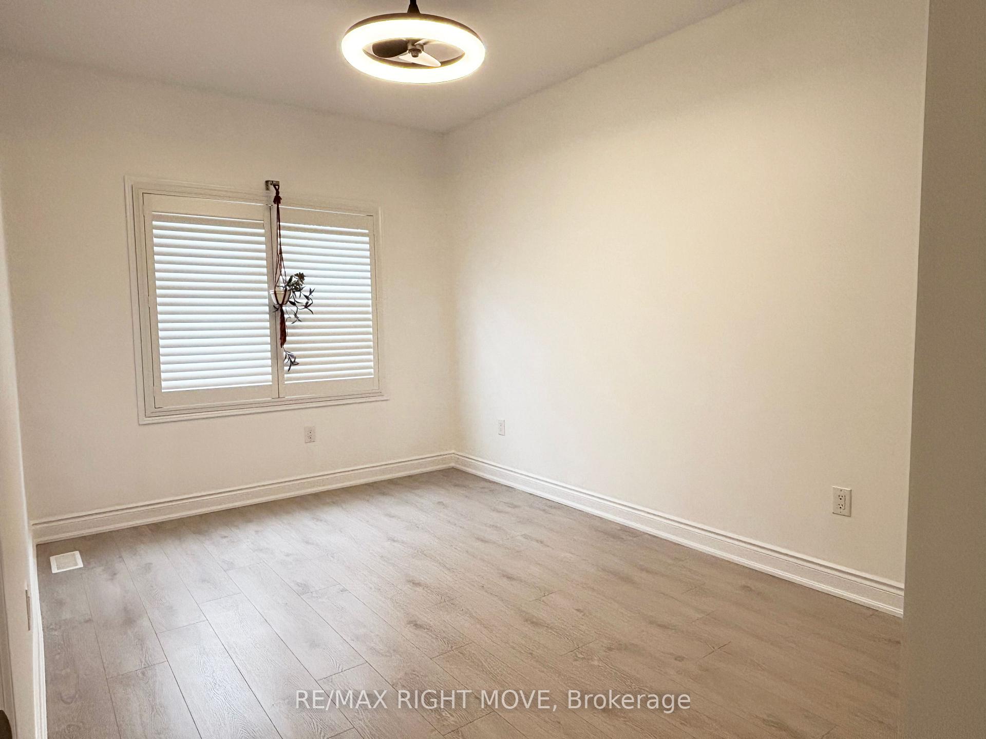 Photo 4 of 104 Lily Drive, Orillia — HOMEH