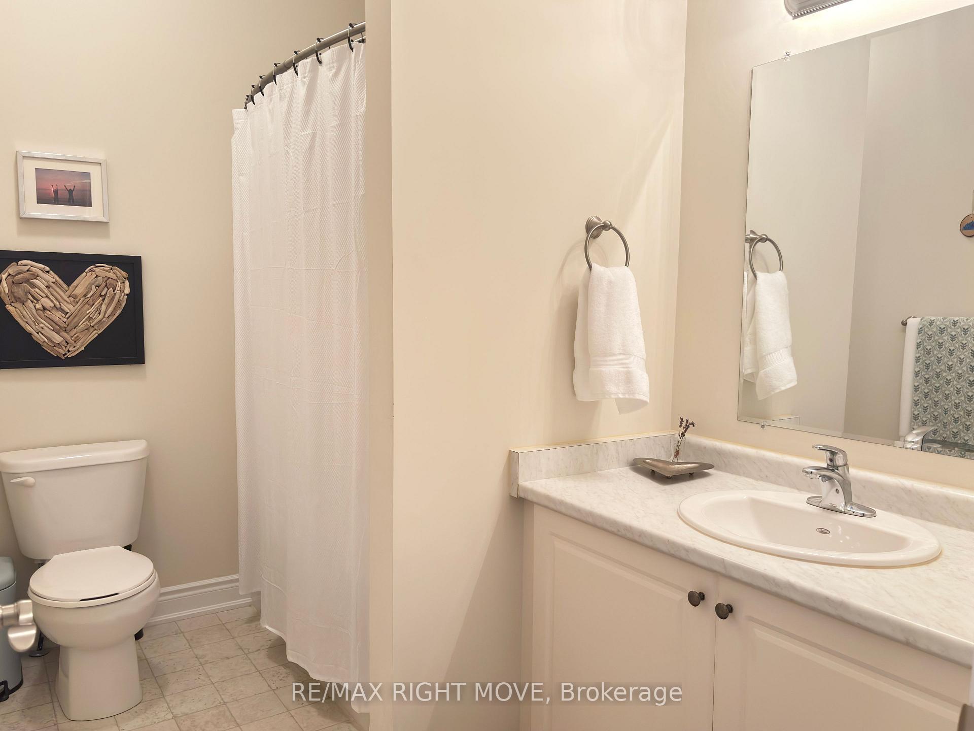 Photo 5 of 104 Lily Drive, Orillia — HOMEH