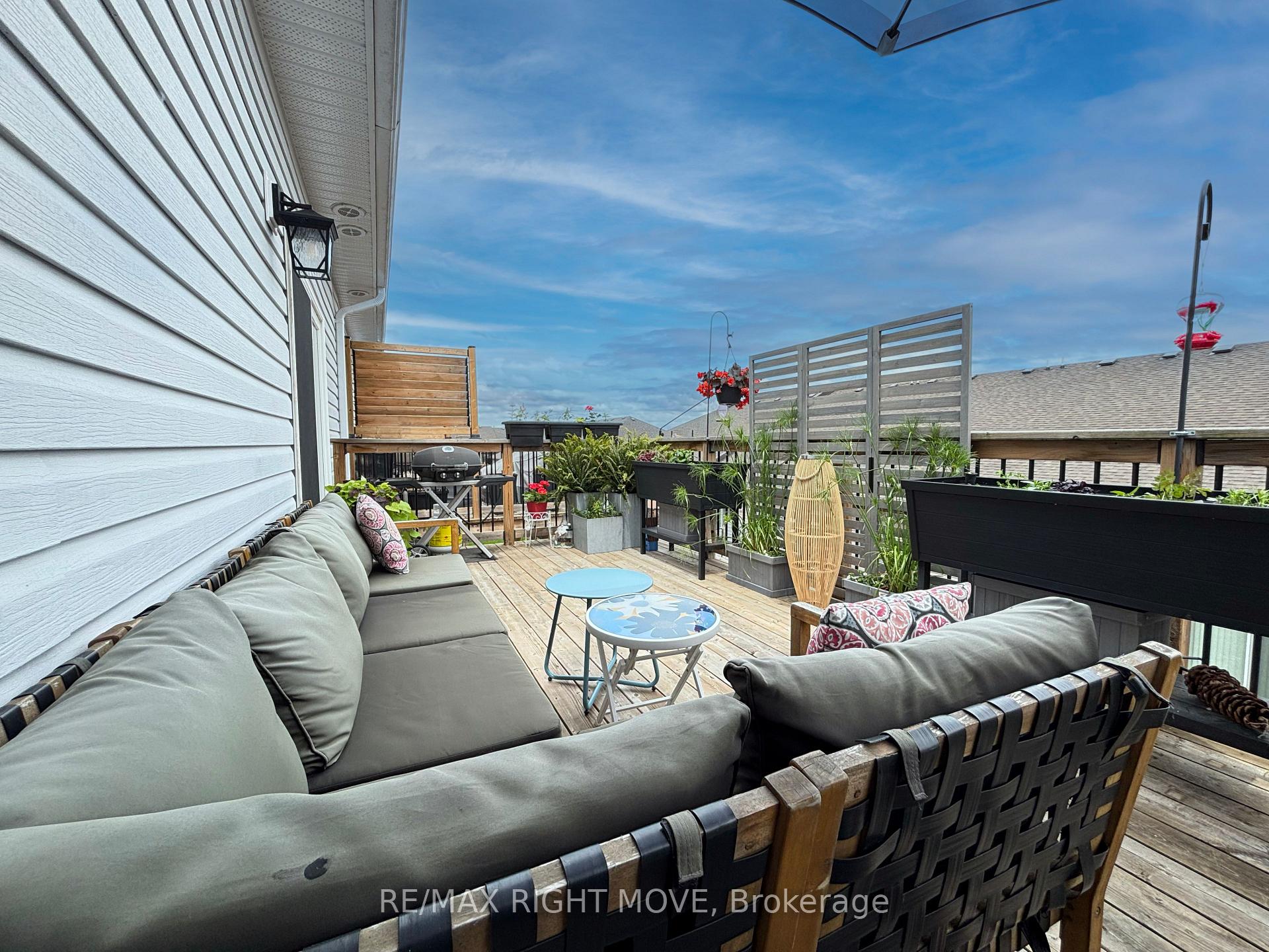 Photo 14 of 104 Lily Drive, Orillia — HOMEH