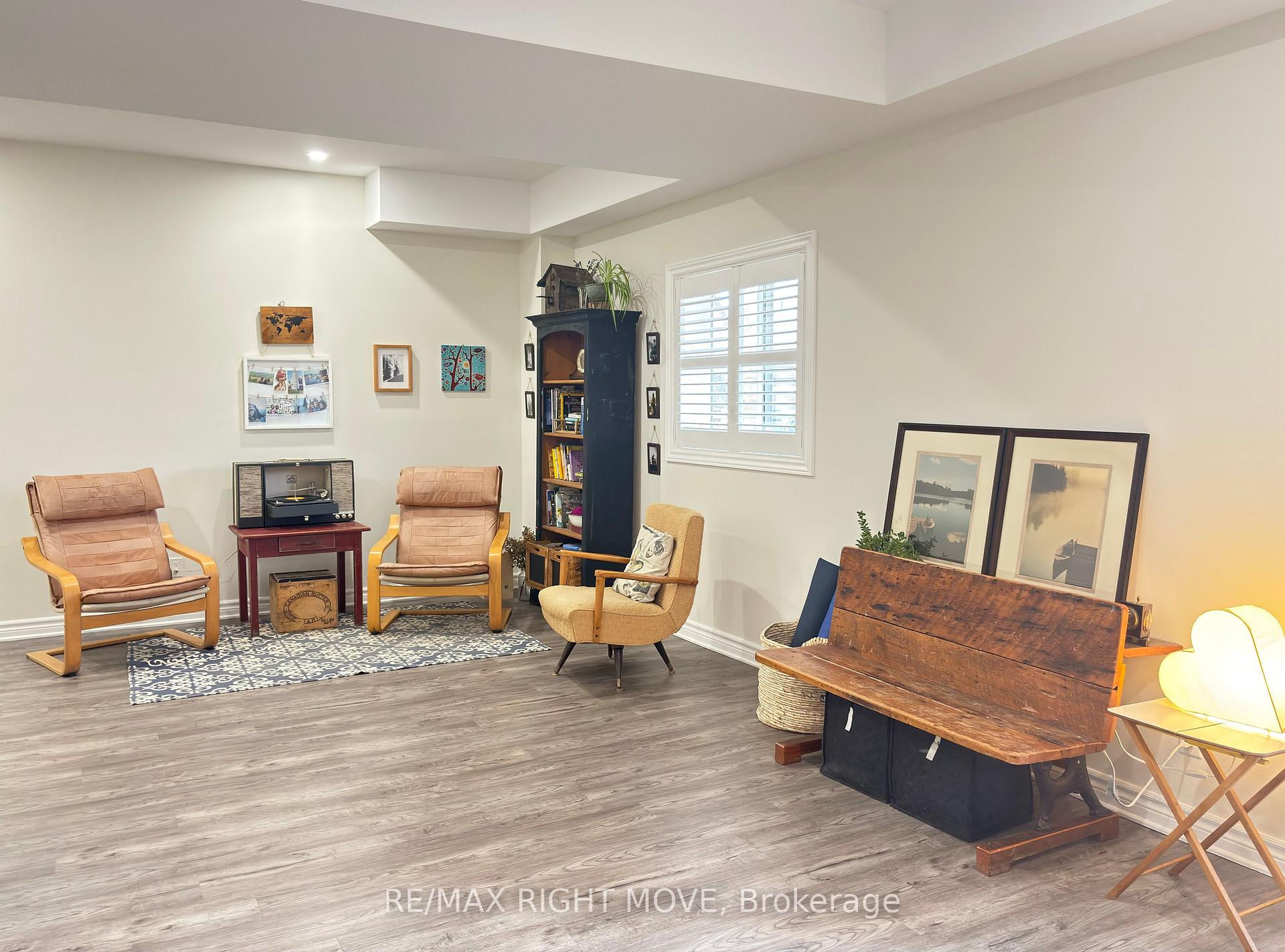 Photo 19 of 104 Lily Drive, Orillia — HOMEH