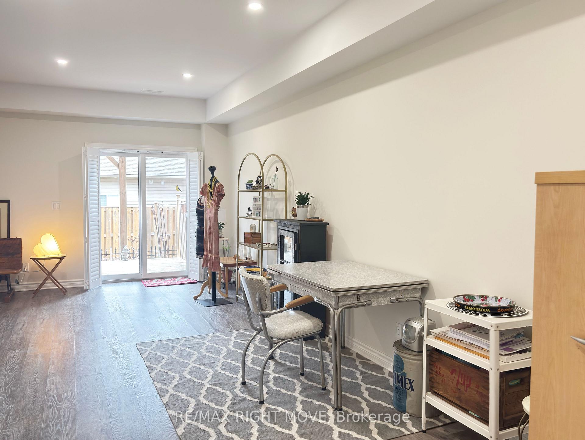 Photo 21 of 104 Lily Drive, Orillia — HOMEH