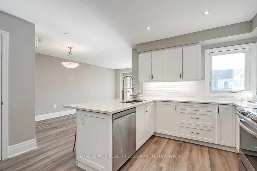Photo 12 of 512 Bellflower Court, Milton, Walker — HOMEH