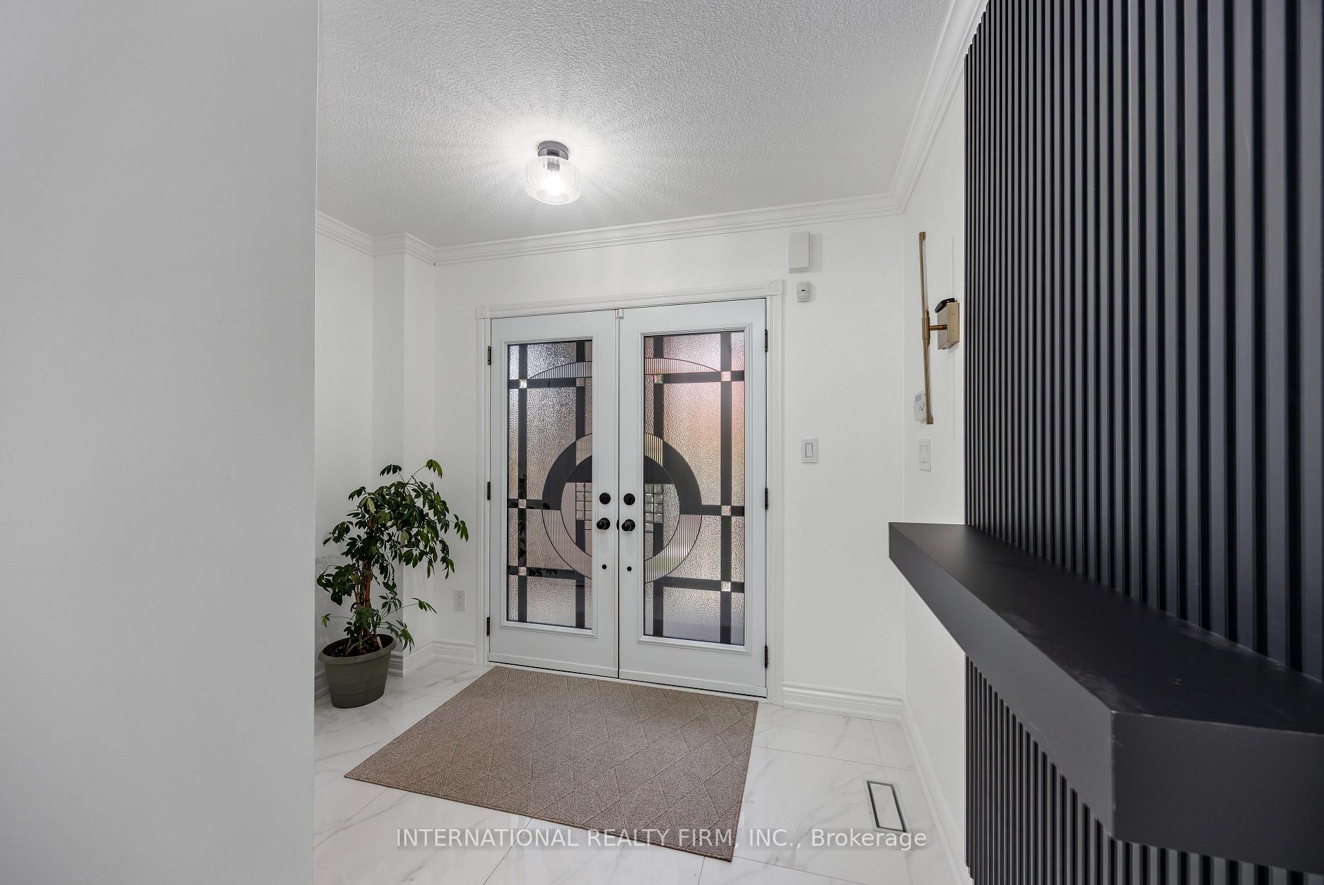 Photo 8 of 1616 Glenbourne Drive, Oshawa, Pinecrest — HOMEH