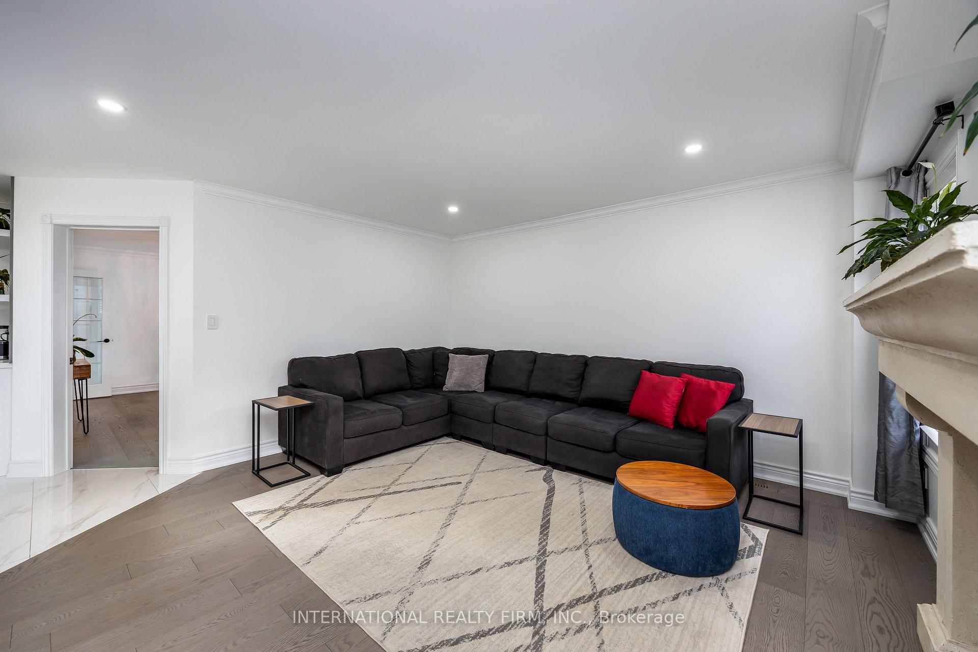 Photo 23 of 1616 Glenbourne Drive, Oshawa, Pinecrest — HOMEH
