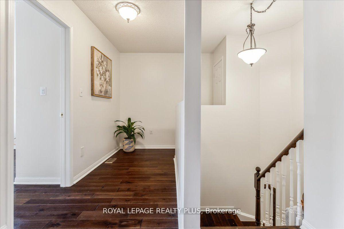 Photo 5 of 155 Panton Trail, Milton, Dempsey — HOMEH