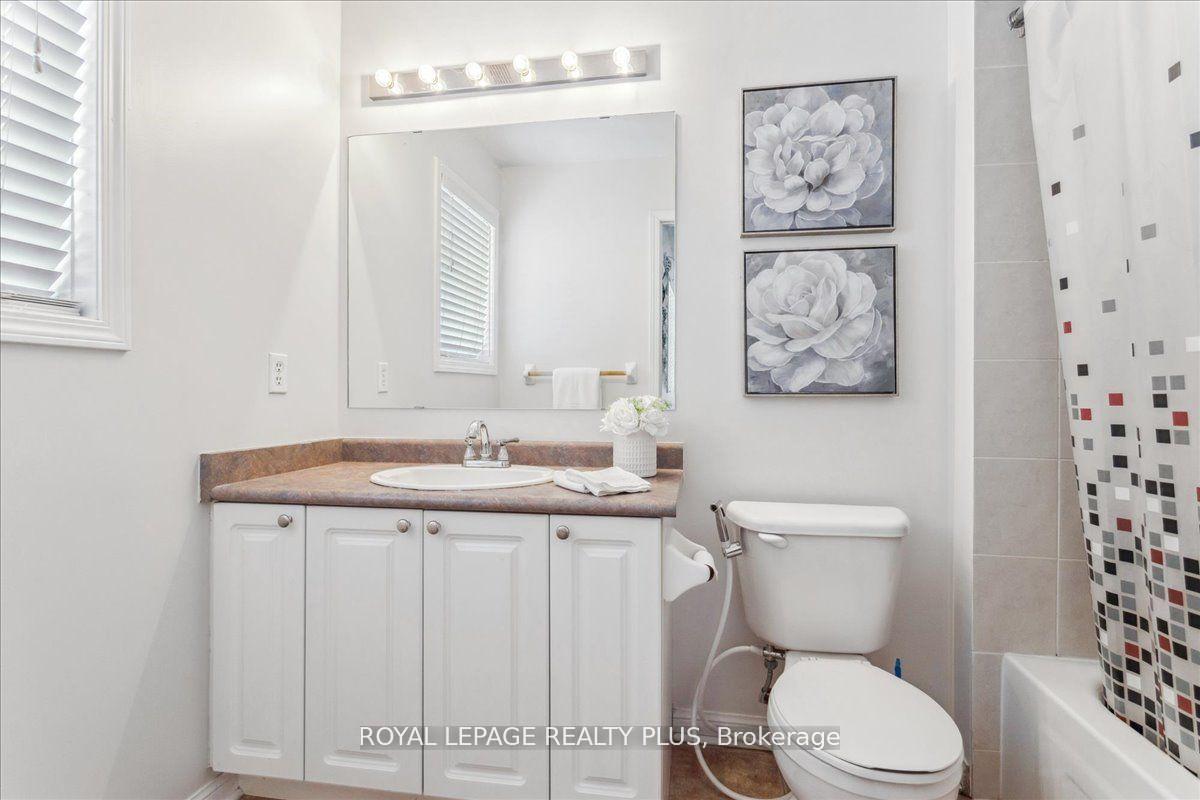 Photo 16 of 155 Panton Trail, Milton, Dempsey — HOMEH