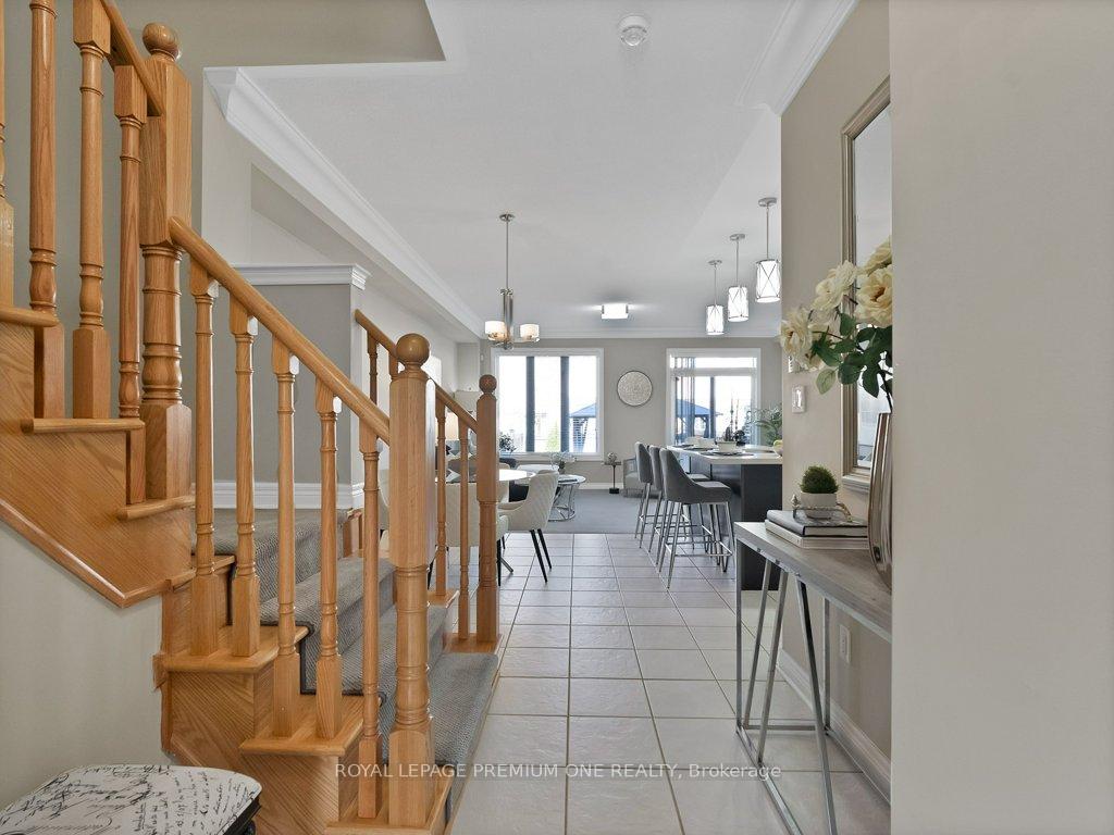 Photo 4 of 30 Sharpe Crescent, New Tecumseth, Tottenham — HOMEH