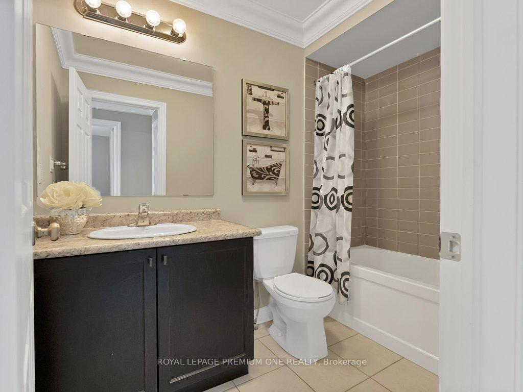 Photo 22 of 30 Sharpe Crescent, New Tecumseth, Tottenham — HOMEH