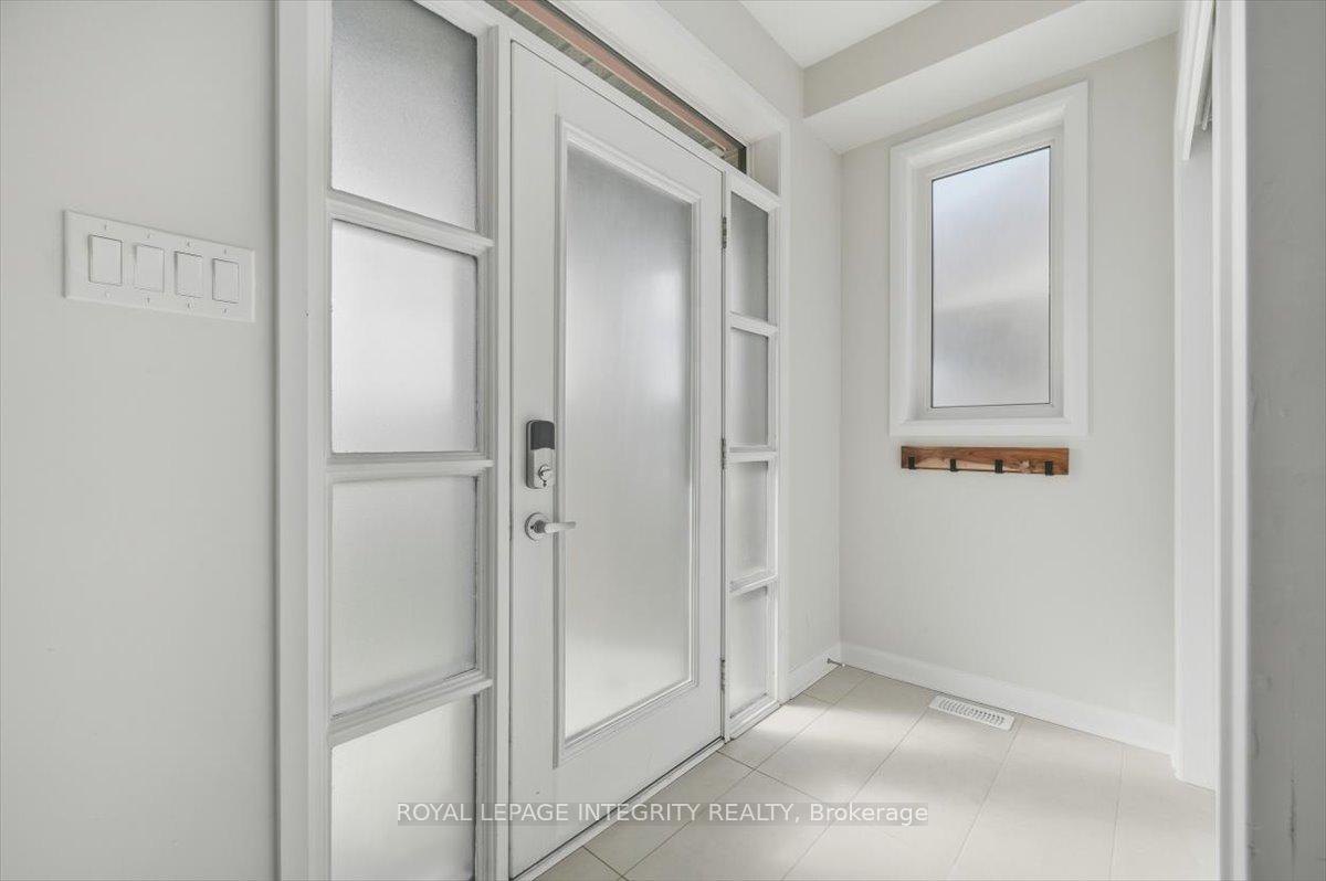 Photo 3 of 717 Sebastian Street, Ottawa, Avalon East — HOMEH