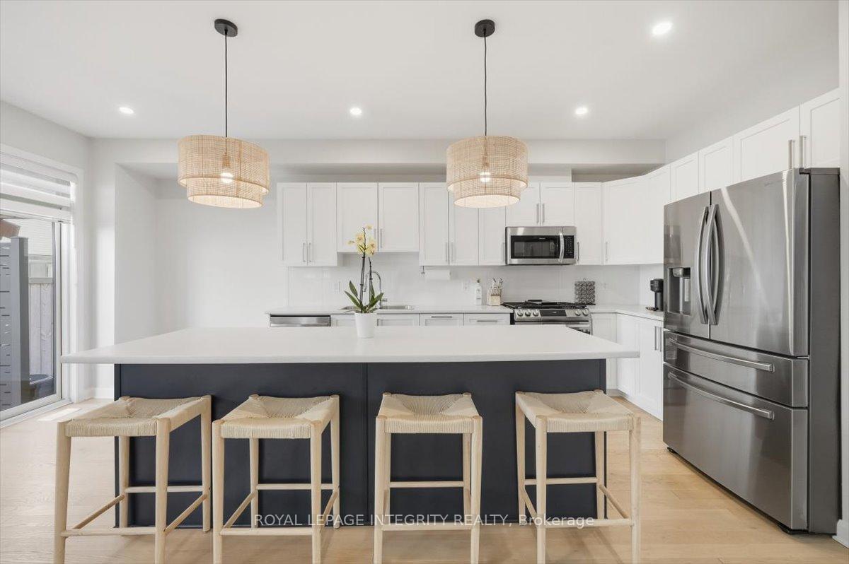 Photo 10 of 717 Sebastian Street, Ottawa, Avalon East — HOMEH