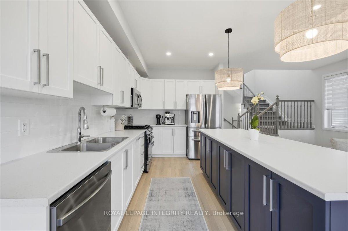 Photo 11 of 717 Sebastian Street, Ottawa, Avalon East — HOMEH