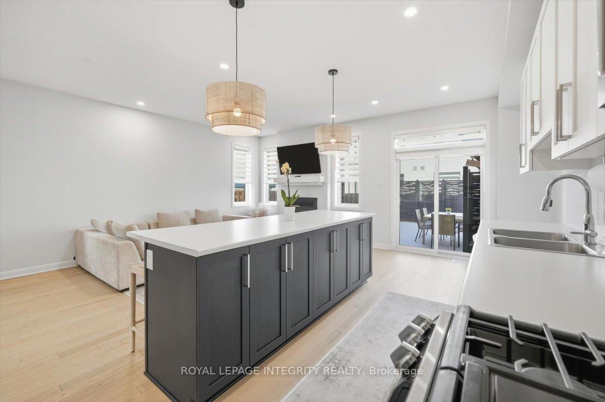Photo 13 of 717 Sebastian Street, Ottawa, Avalon East — HOMEH