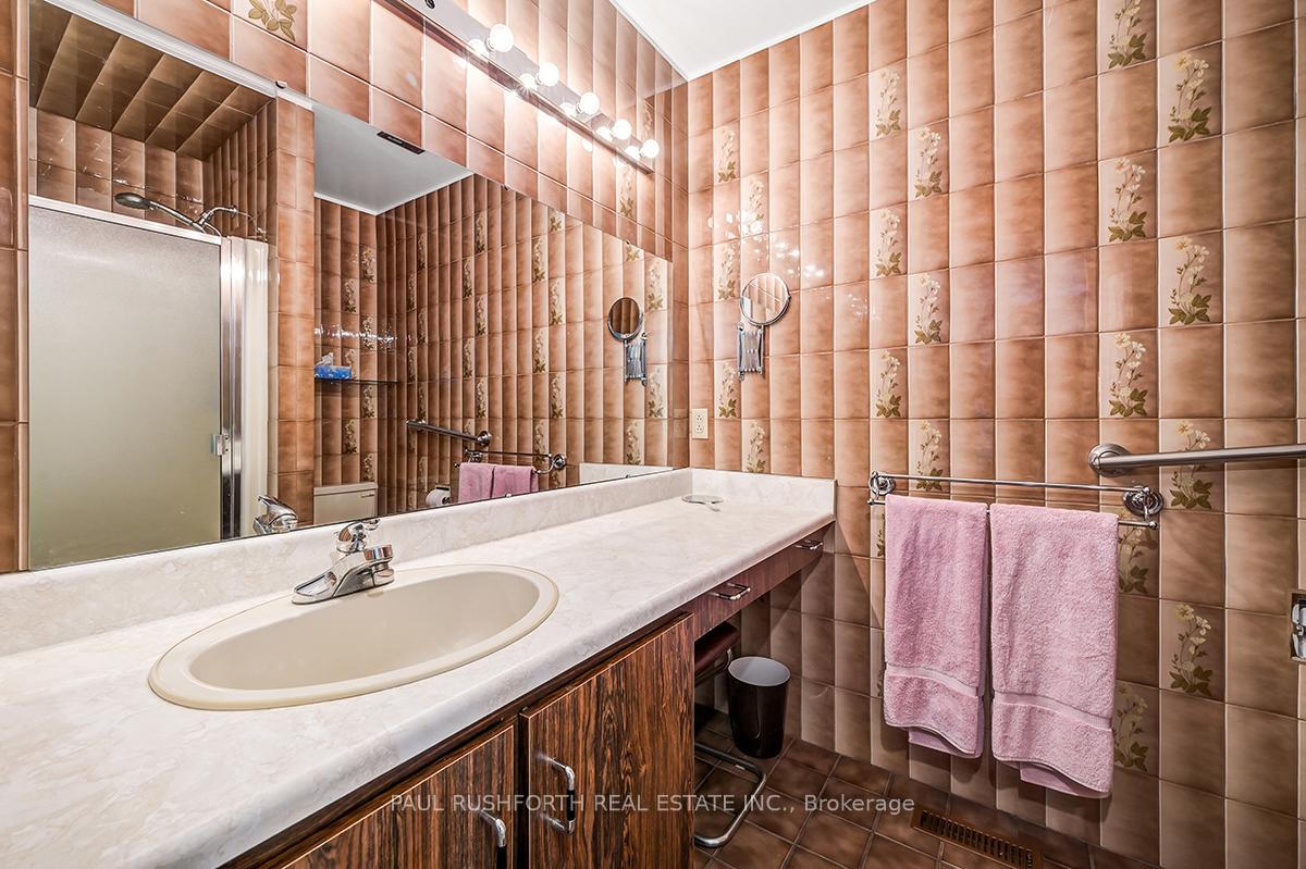 Photo 16 of 882 Explorer Lane, Ottawa, Convent Glen — HOMEH