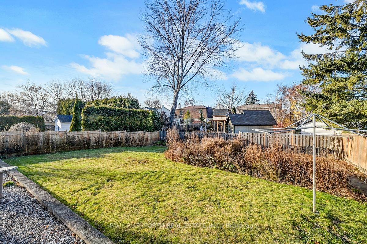 Photo 35 of 882 Explorer Lane, Ottawa, Convent Glen — HOMEH