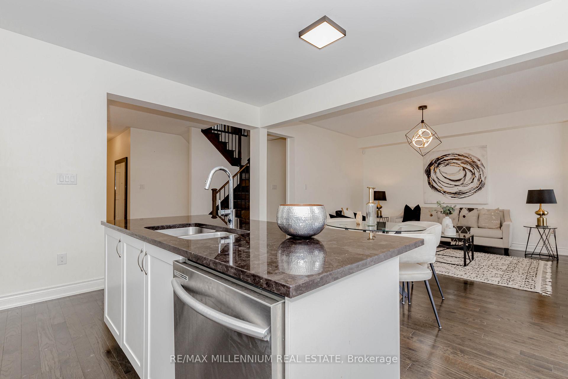 Photo 16 of 1238 Bowell Crescent, Milton, Ford — HOMEH