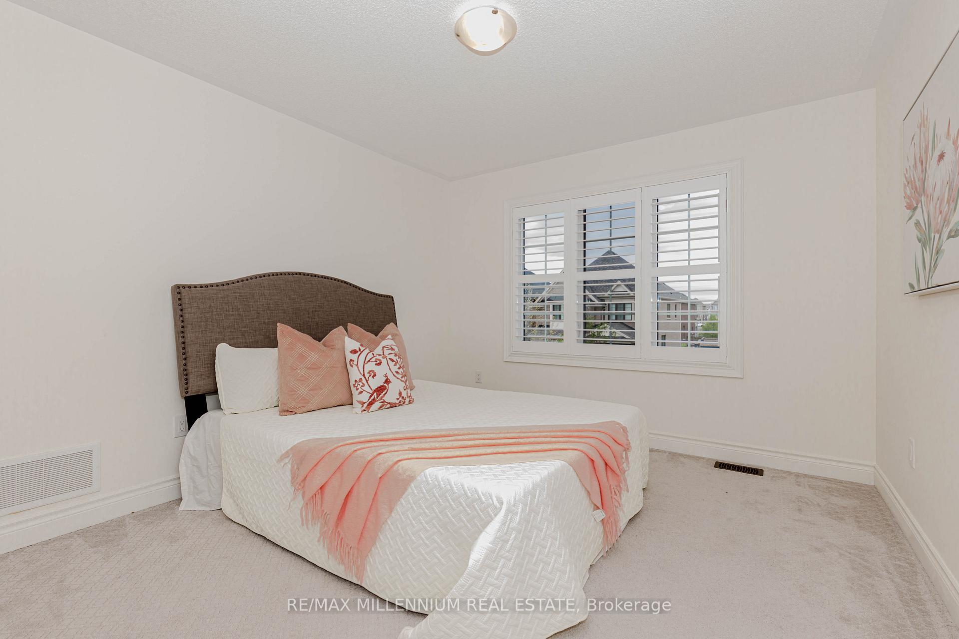 Photo 39 of 1238 Bowell Crescent, Milton, Ford — HOMEH