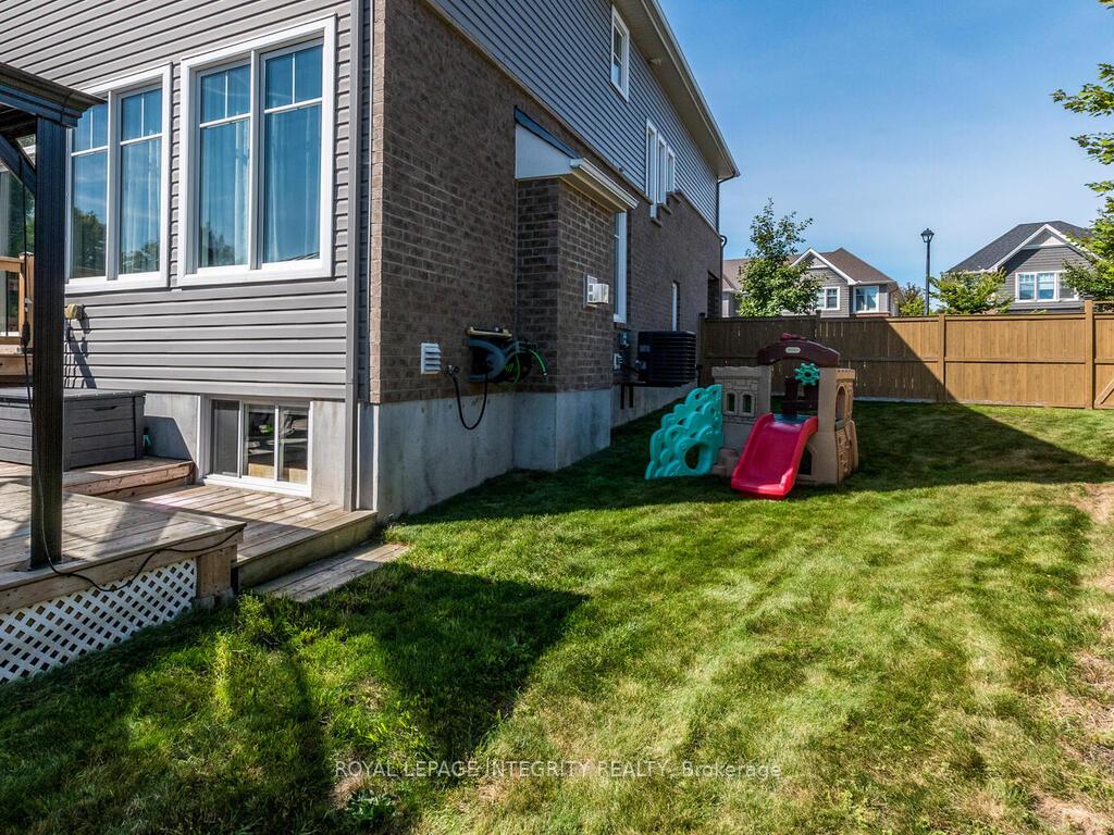 Photo 38 of 633 Cartographe Street, Ottawa, Camelot — HOMEH