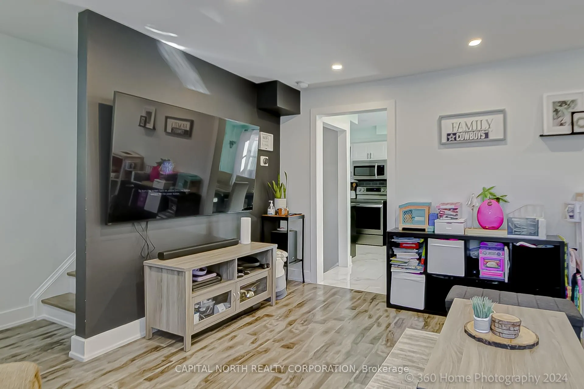 Photo 5 of 379 Dwight Avenue, Oshawa, Lakeview — HOMEH