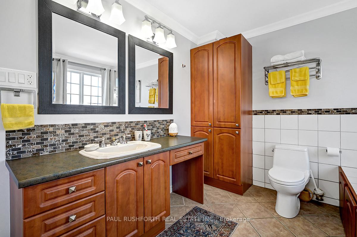 Photo 17 of 1801 Brousseau Crescent, Ottawa, Chateauneuf — HOMEH