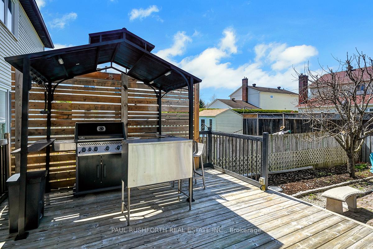 Photo 25 of 1801 Brousseau Crescent, Ottawa, Chateauneuf — HOMEH