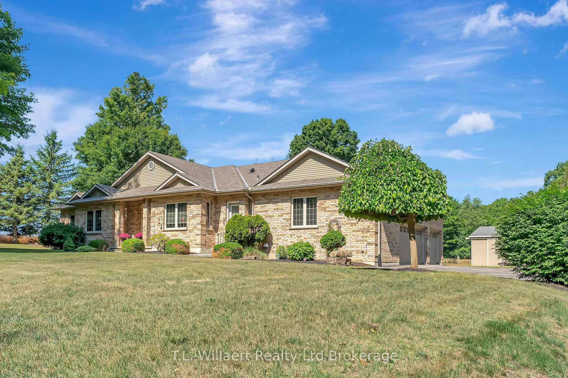 Photo 3 of 97 Vanderhoeven Side Road, Norfolk, Rural Middleton — HOMEH