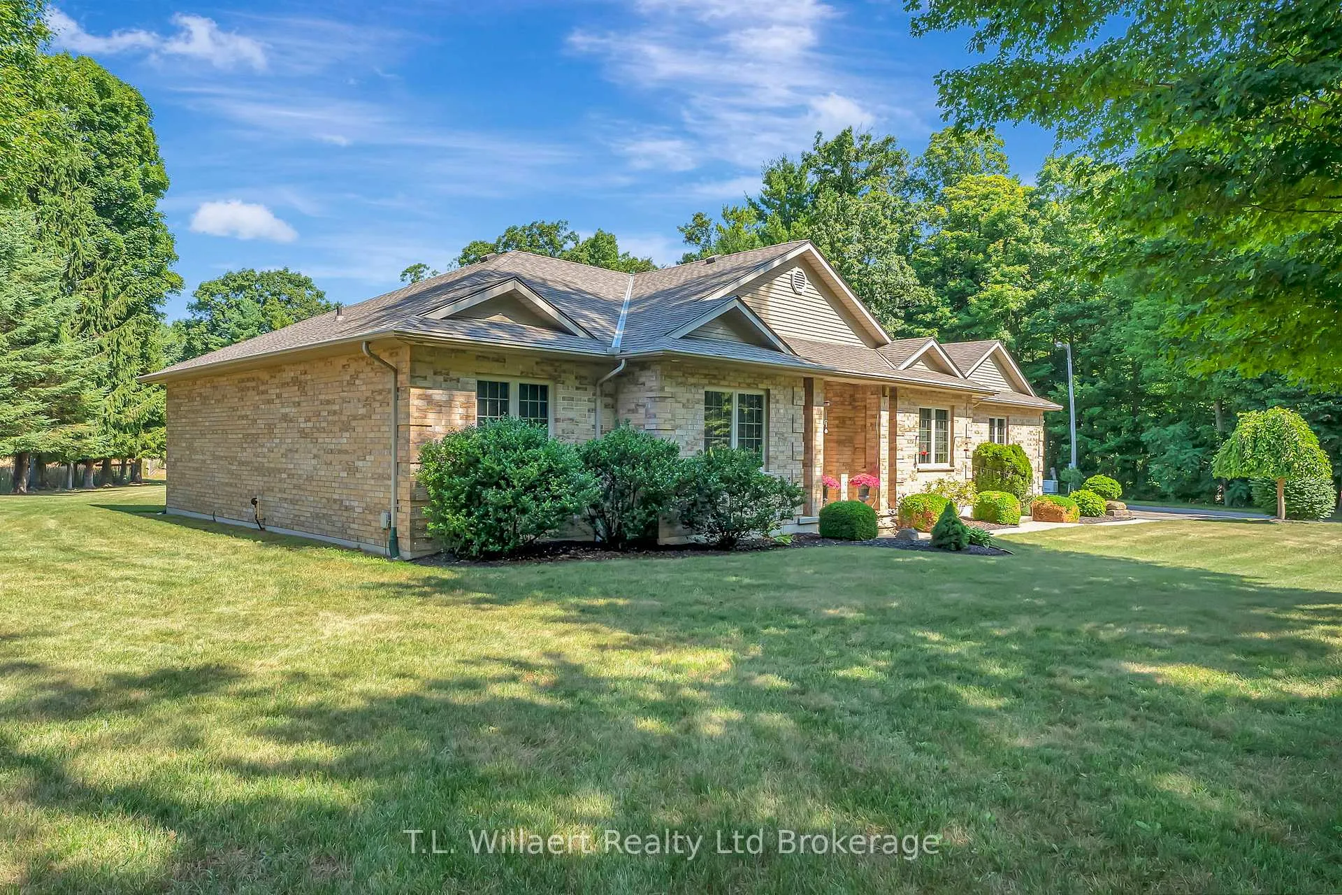 Photo 4 of 97 Vanderhoeven Side Road, Norfolk, Rural Middleton — HOMEH