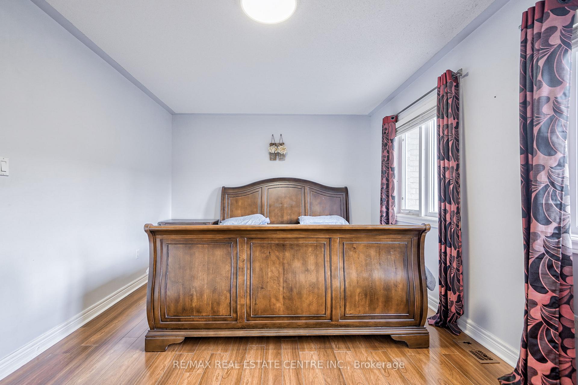 Photo 23 of 83 Park Place Drive, Markham, Greensborough — HOMEH