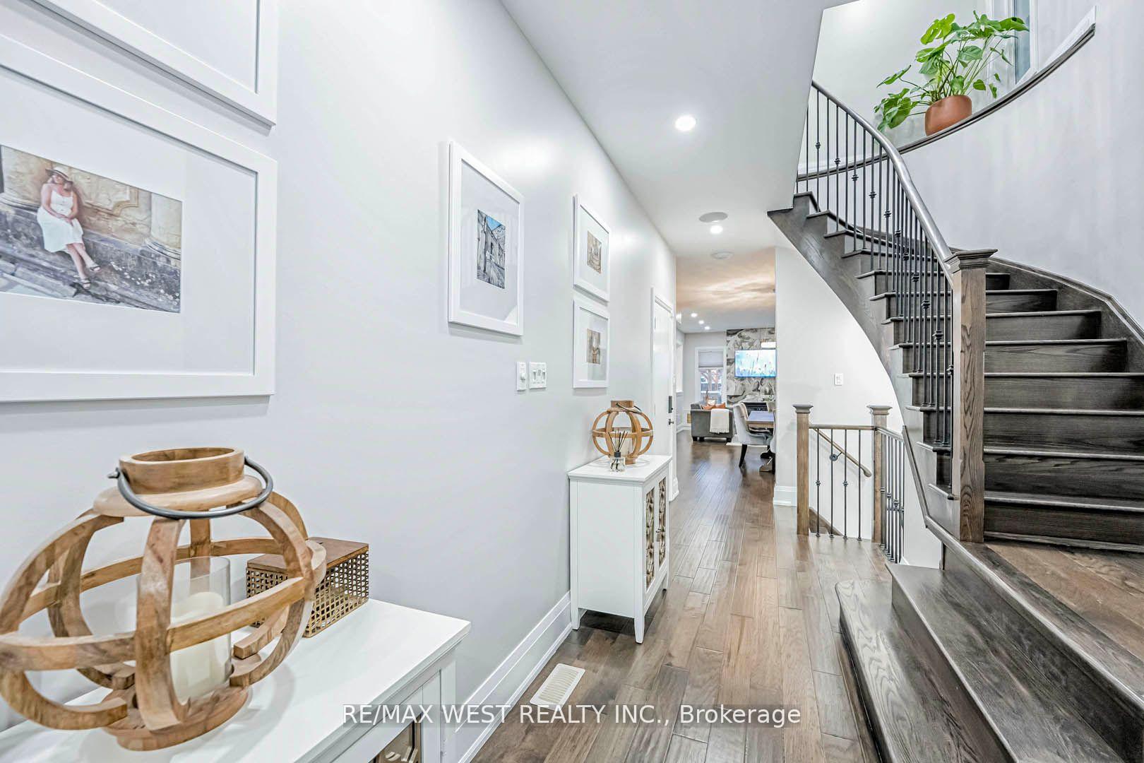 Photo 5 of 8 Scott Drive, New Tecumseth, Alliston — HOMEH
