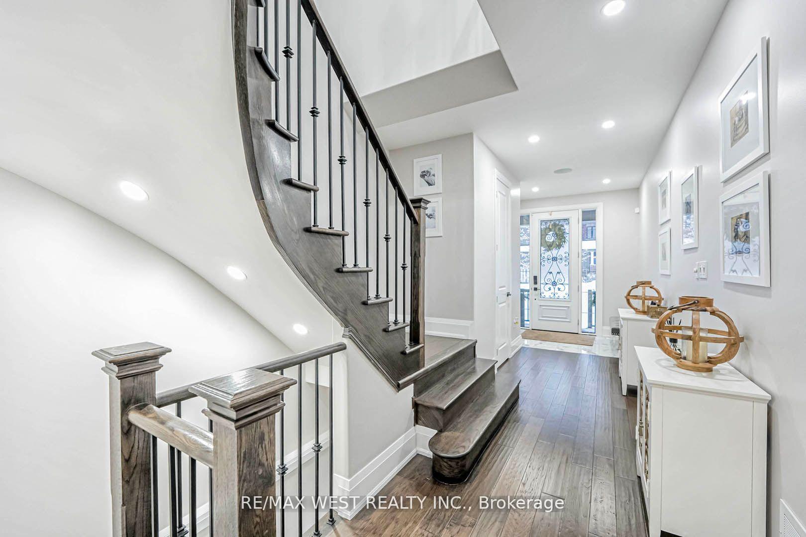 Photo 6 of 8 Scott Drive, New Tecumseth, Alliston — HOMEH