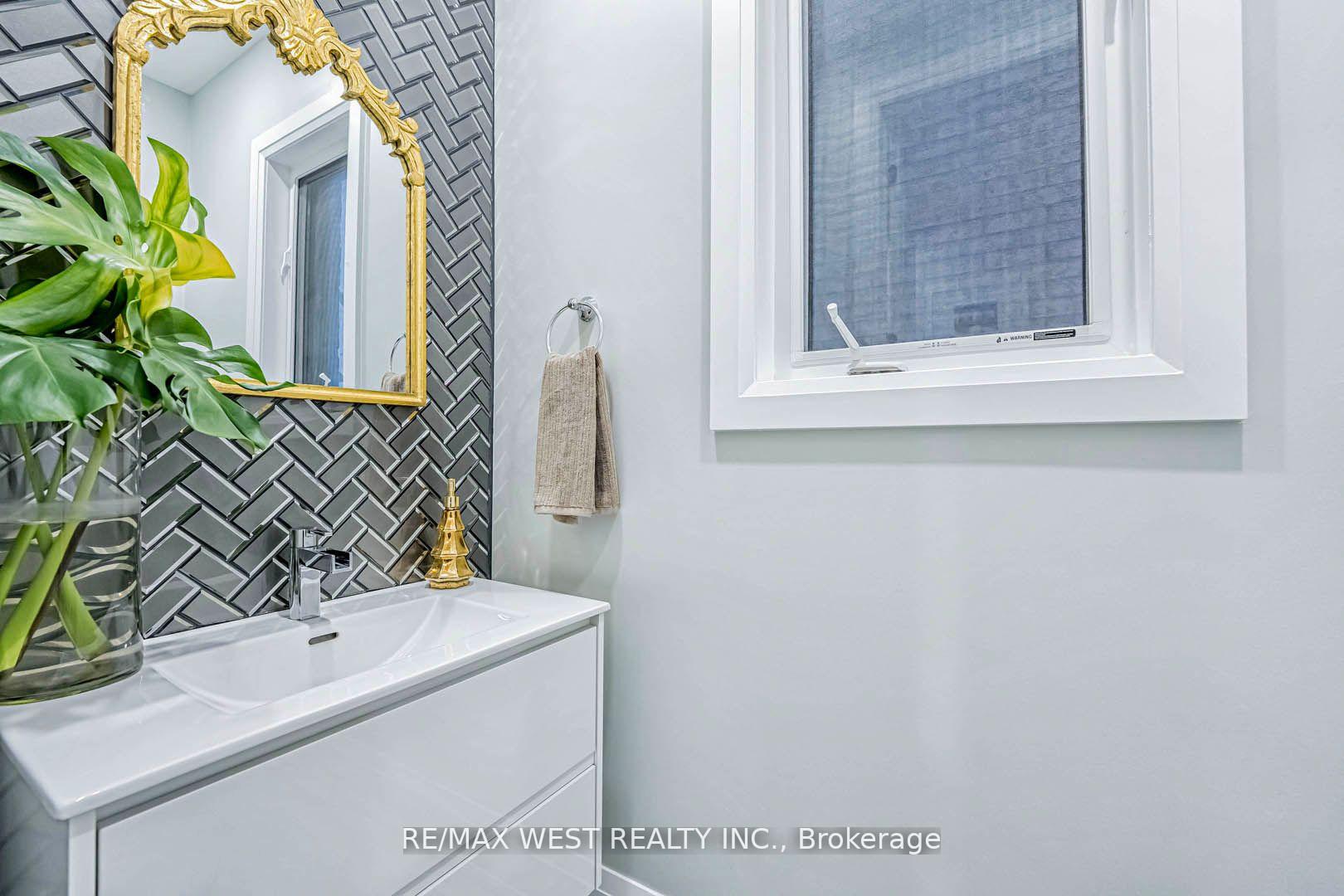 Photo 16 of 8 Scott Drive, New Tecumseth, Alliston — HOMEH