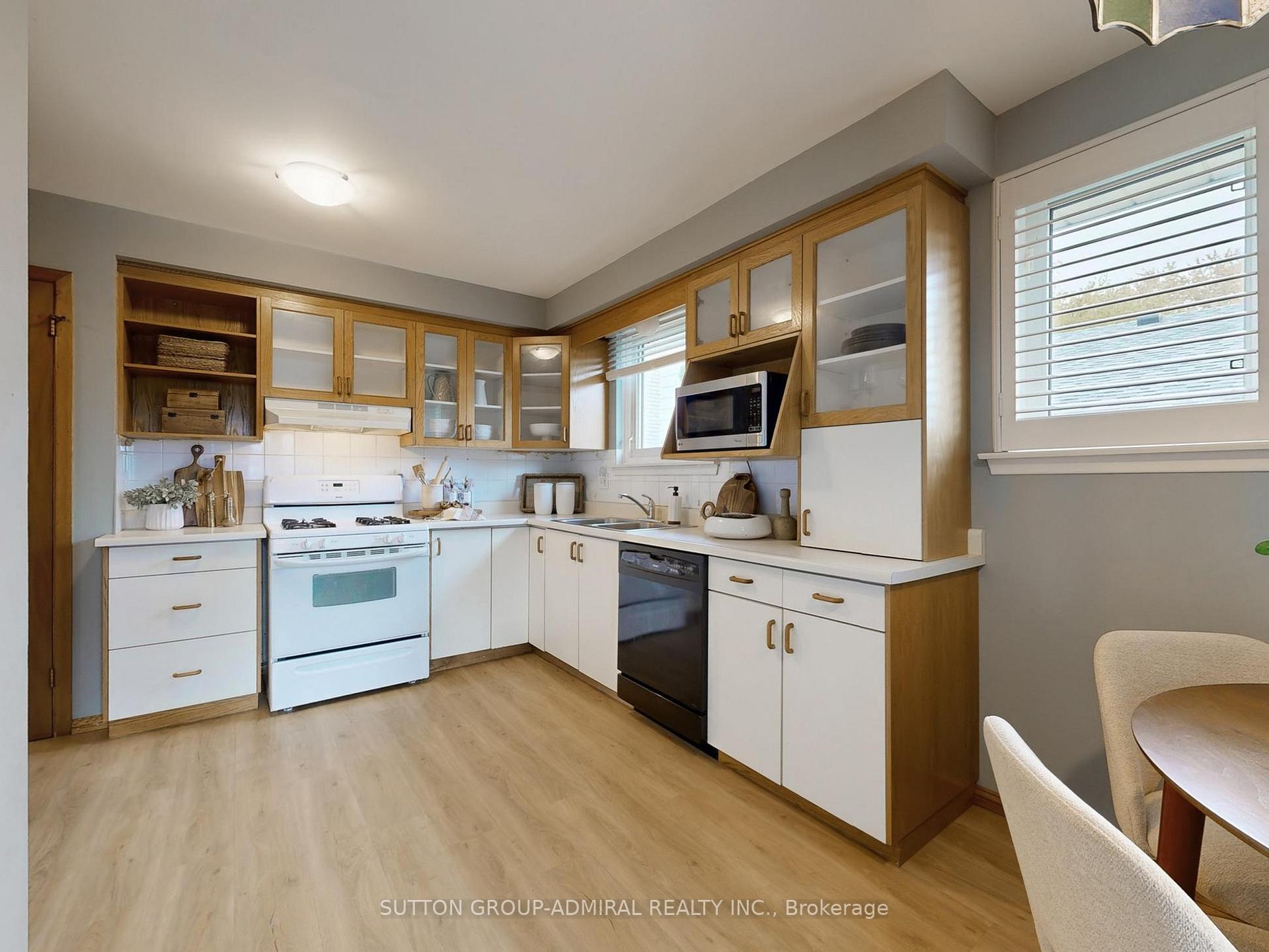 Photo 10 of 680 Adelaide Avenue E, Oshawa, Eastdale — HOMEH
