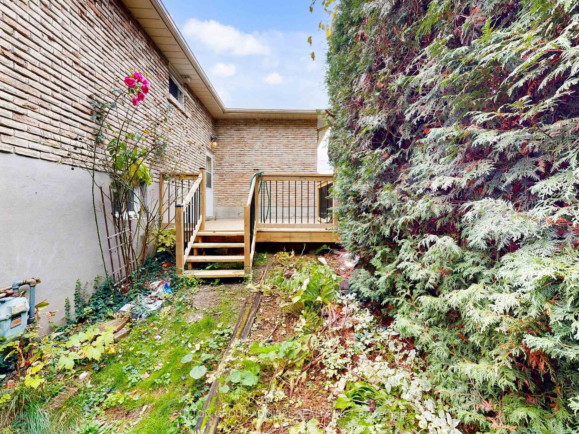 Photo 25 of 680 Adelaide Avenue E, Oshawa, Eastdale — HOMEH