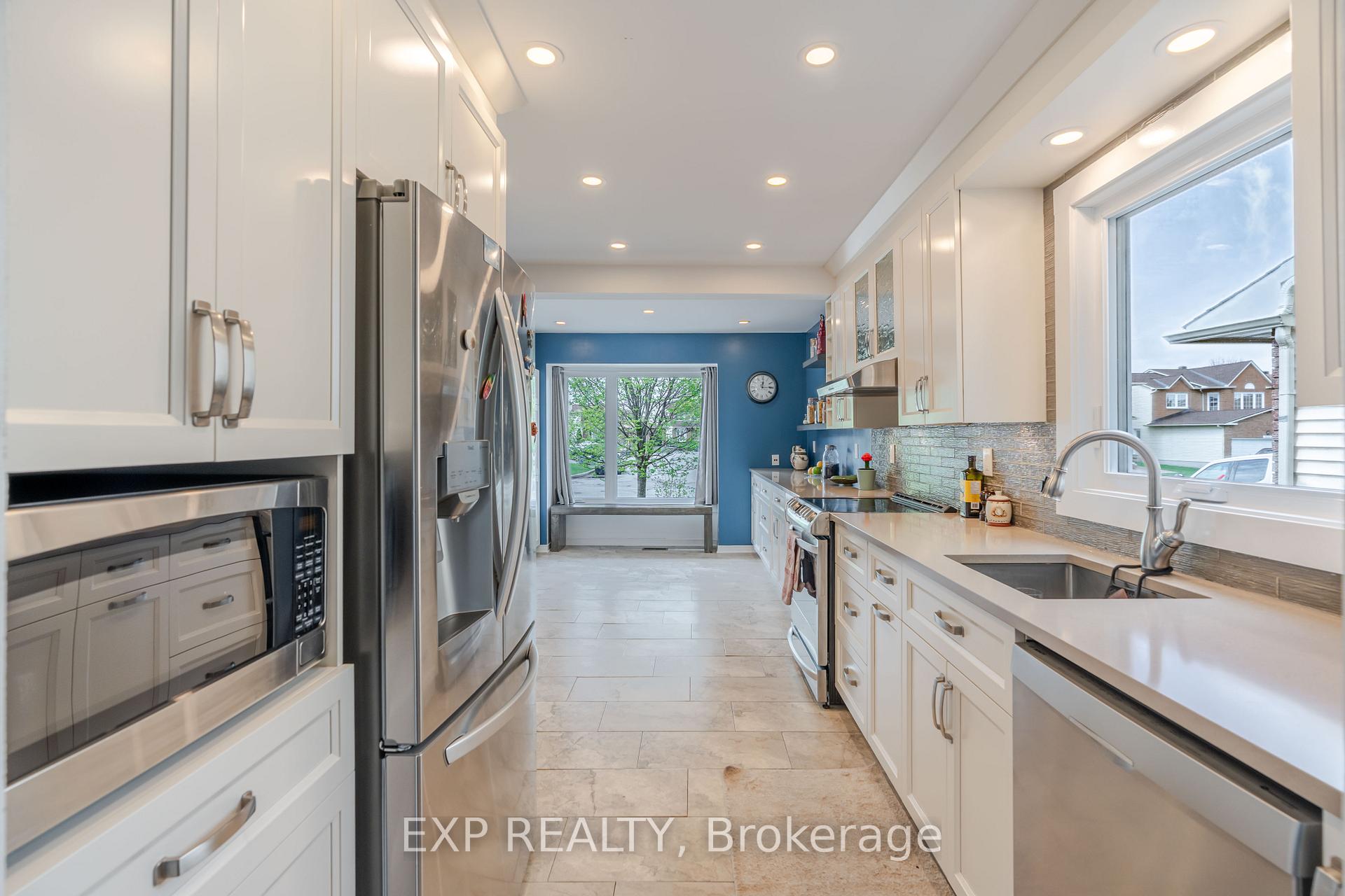 Photo 8 of 1629 Champneuf Drive, Ottawa, Chateauneuf — HOMEH