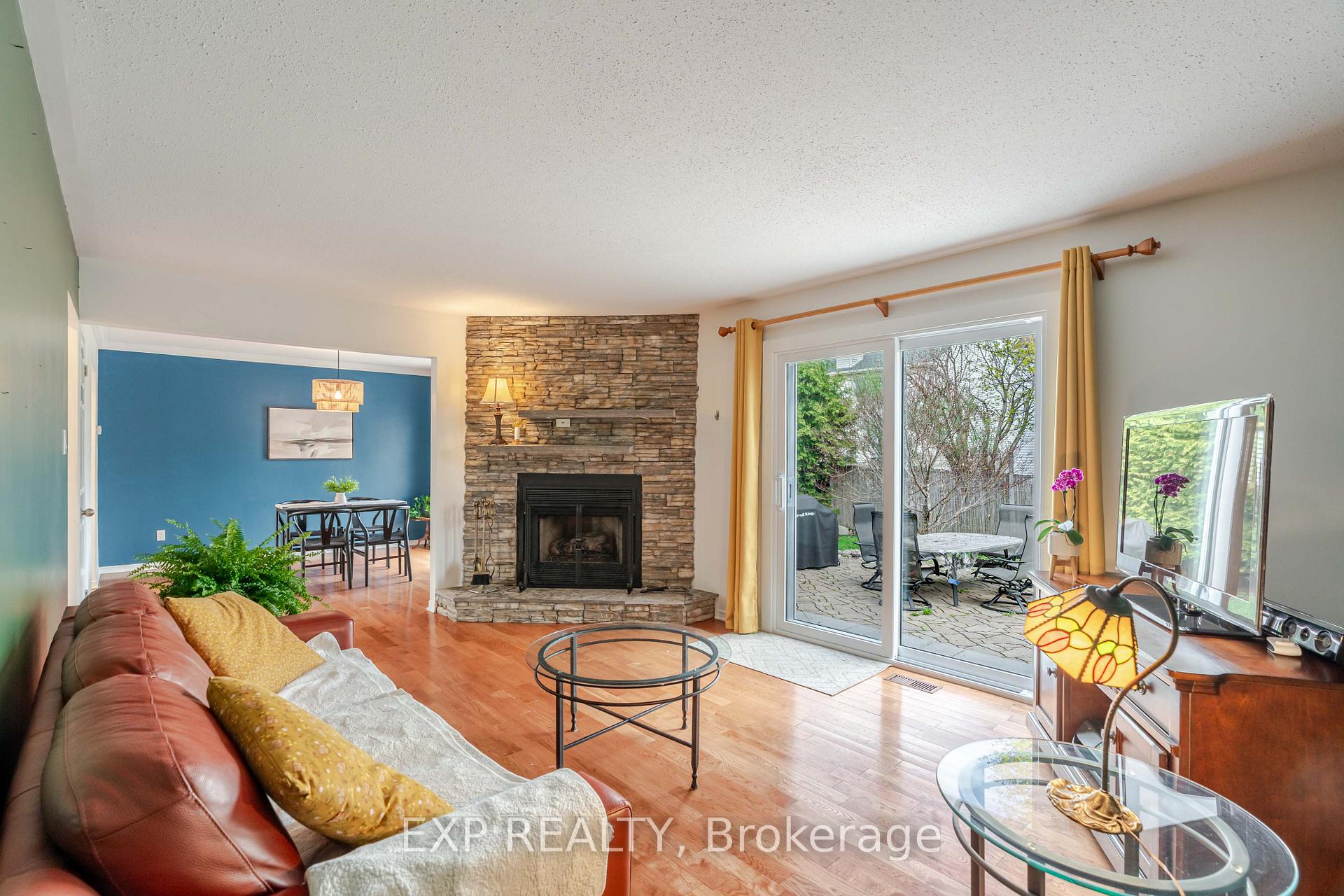 Photo 19 of 1629 Champneuf Drive, Ottawa, Chateauneuf — HOMEH