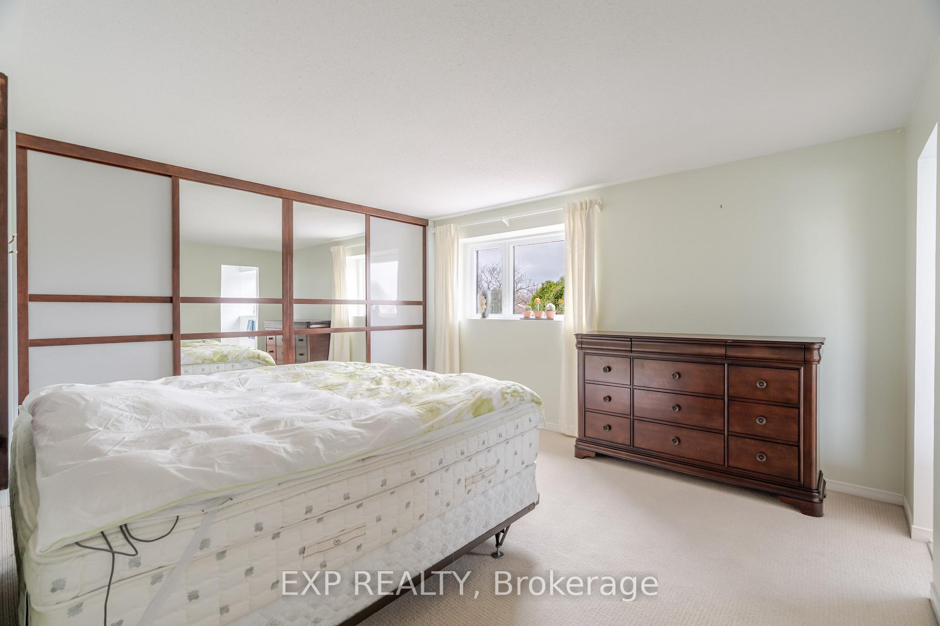 Photo 28 of 1629 Champneuf Drive, Ottawa, Chateauneuf — HOMEH