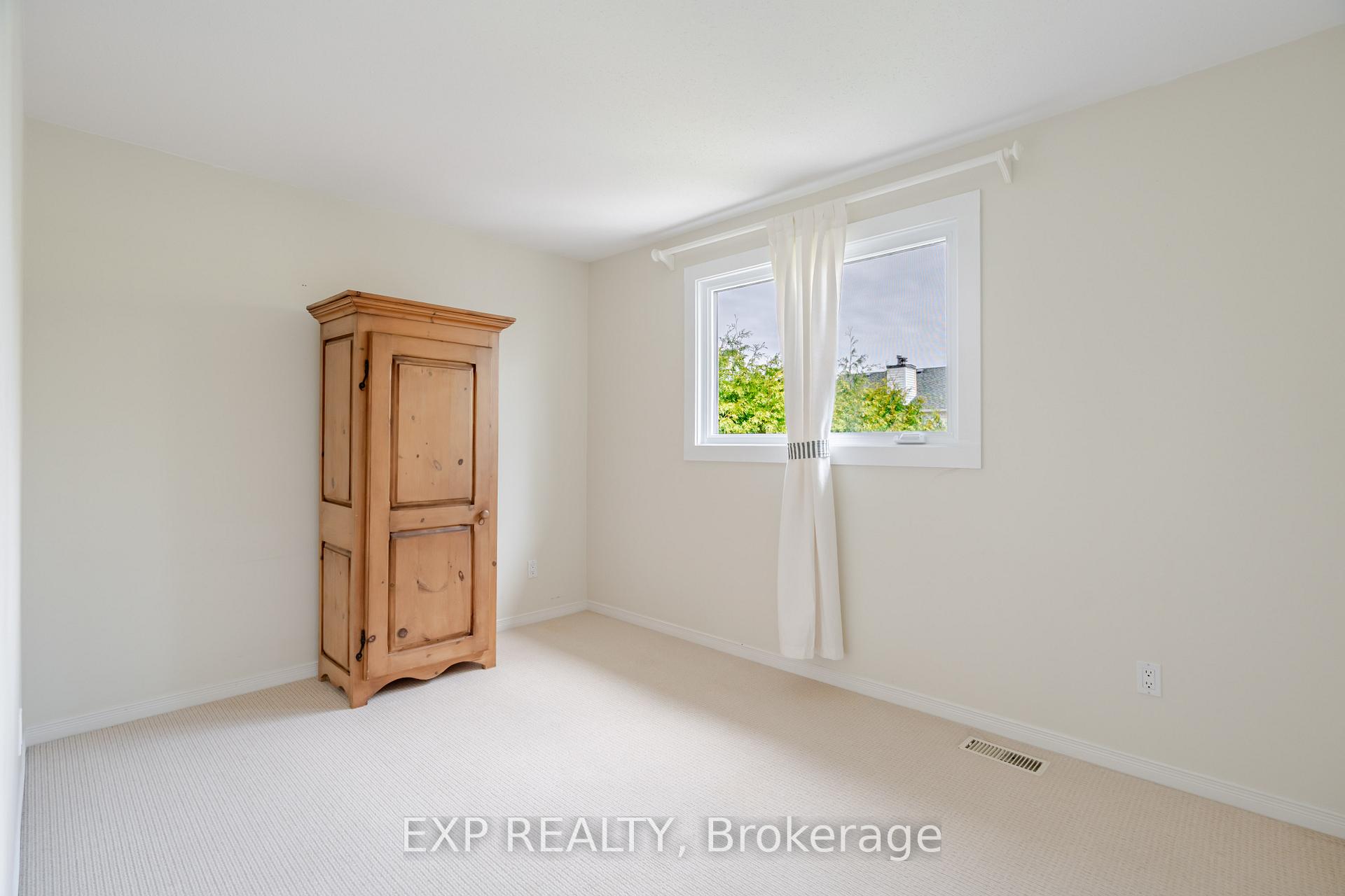 Photo 34 of 1629 Champneuf Drive, Ottawa, Chateauneuf — HOMEH