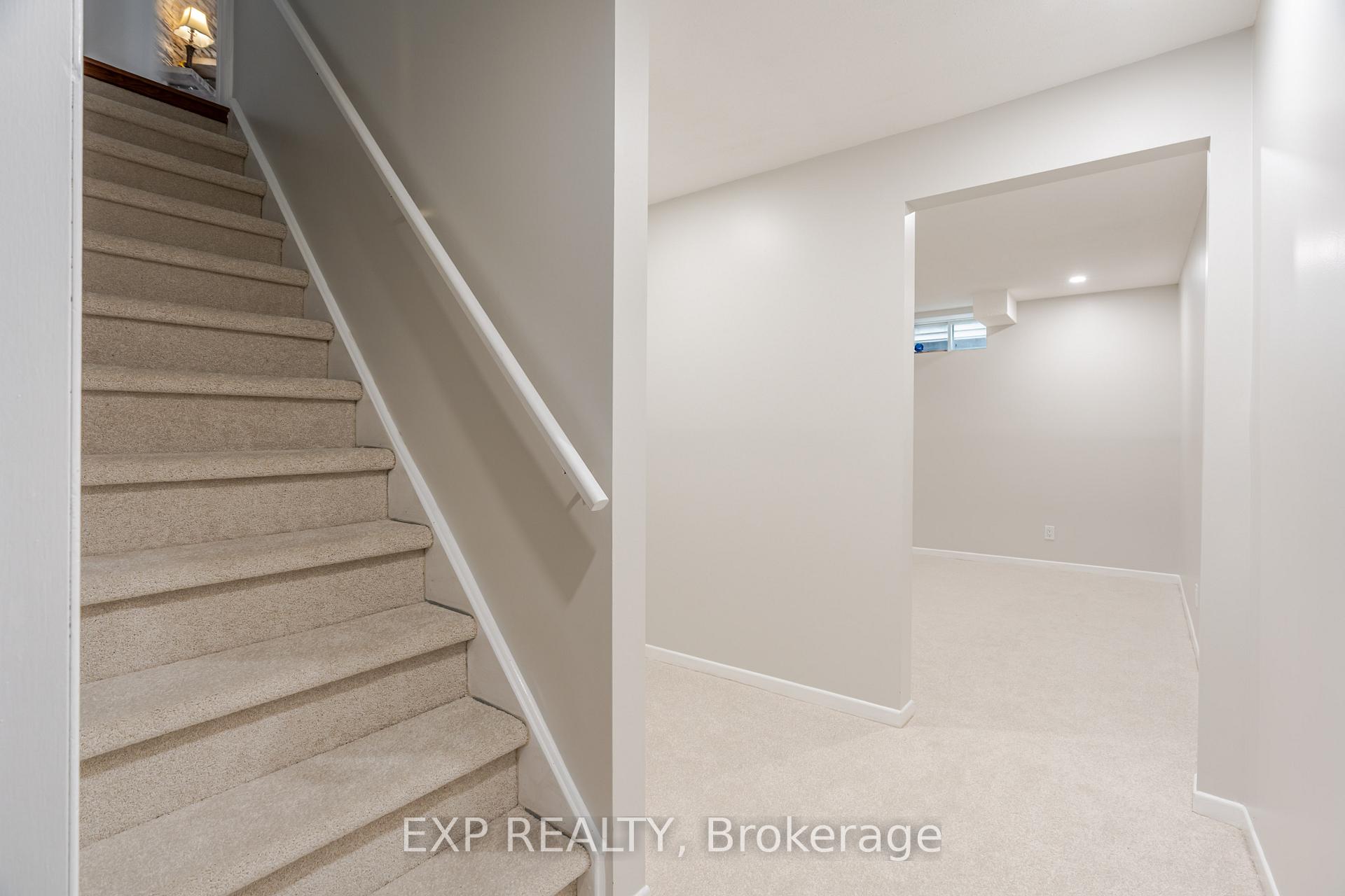 Photo 42 of 1629 Champneuf Drive, Ottawa, Chateauneuf — HOMEH