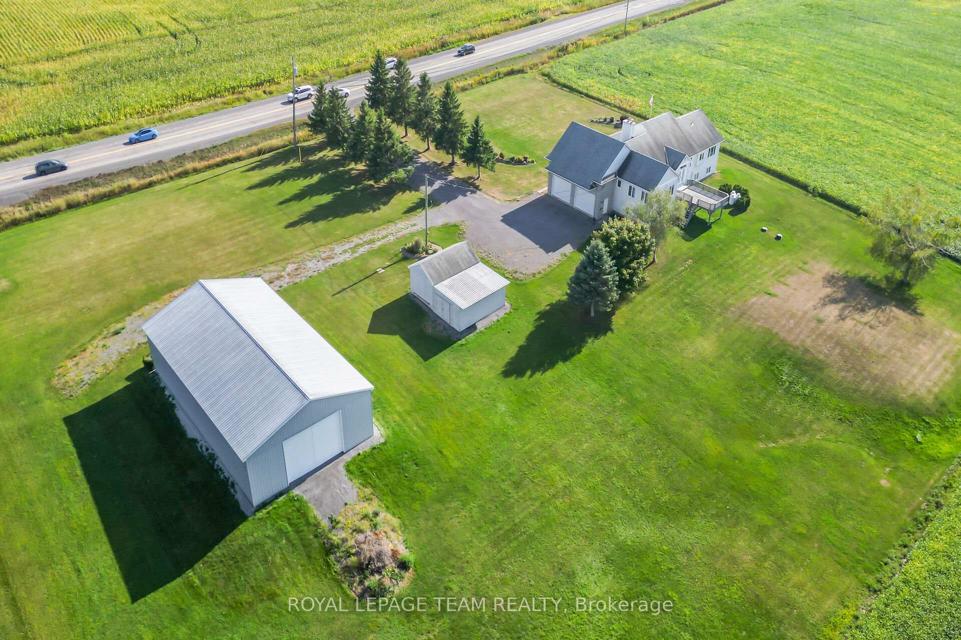 Photo 6 of 8665 Russell Road, Ottawa, Sarsfield/Bearbrook — HOMEH